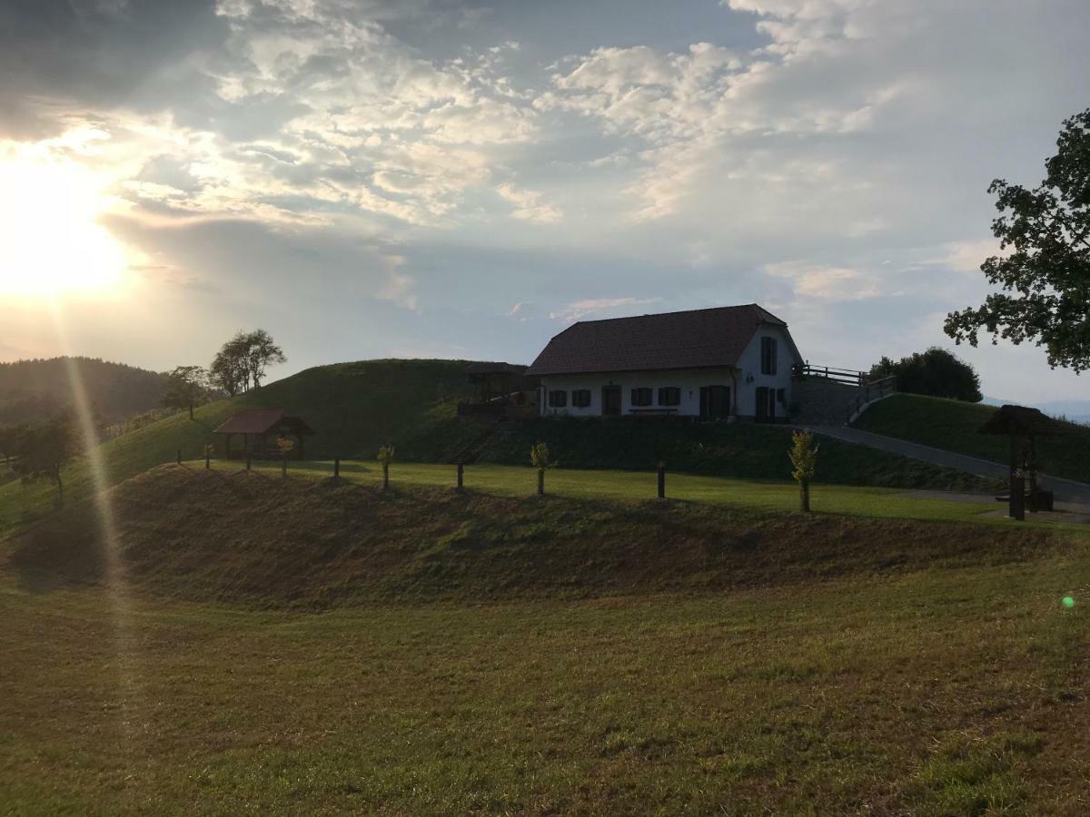 Вилла Tourist Farm Artisek Store Экстерьер фото